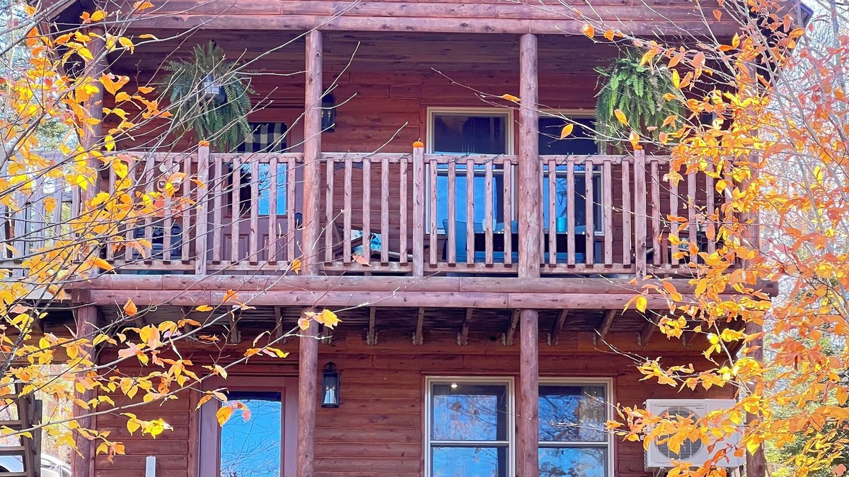 Norway Cabin | Cozy Log Cabin
