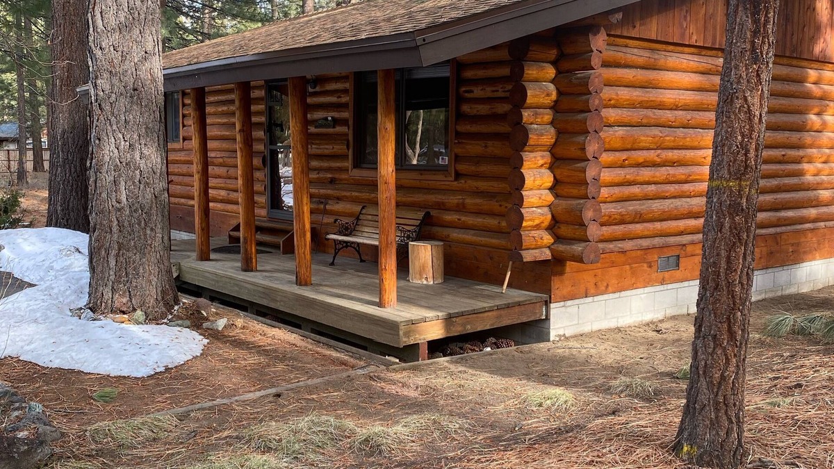 Al Tahoe Cabin | Cozy Log Cabin — Short Walk to Lake, Meadow, Dining, and More.