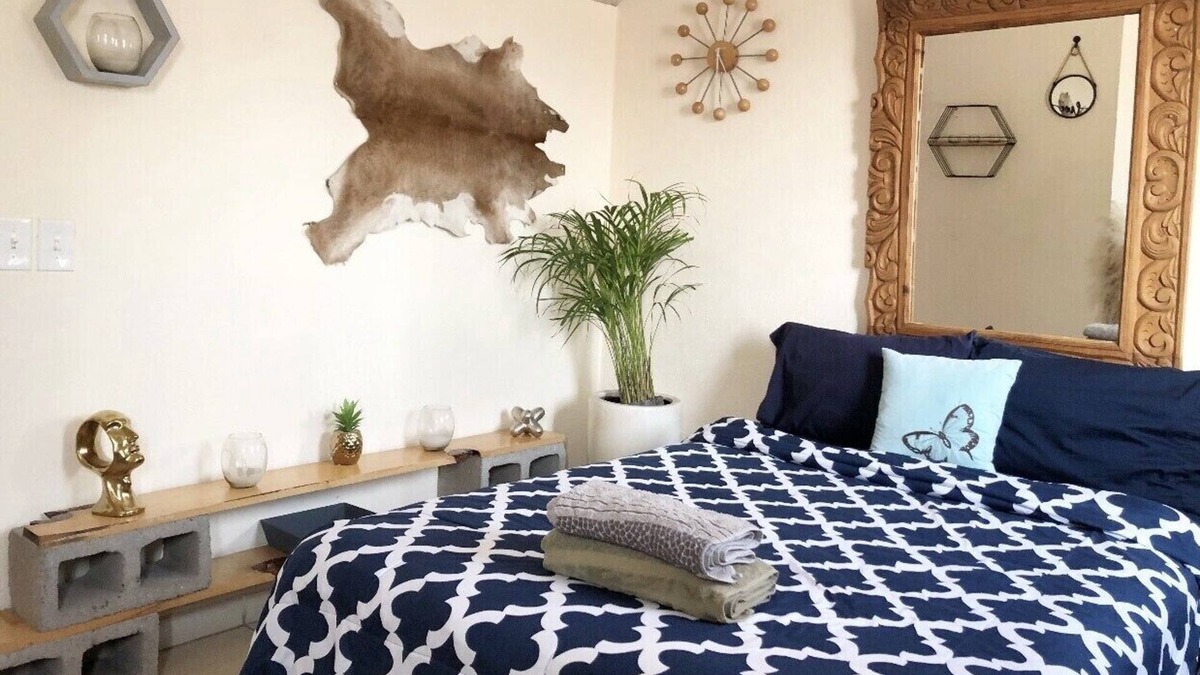 Zamora Apartment | Cozy & Lovely Studio! w/DISNEY+, NETFLIX & More!