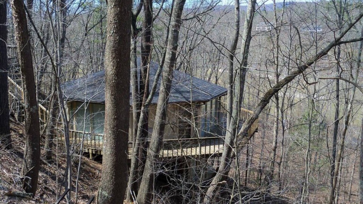 Basye Cabin | Cozy, Luxury Cabin, in the Heart of Bryce Resort on Bryce Mountain