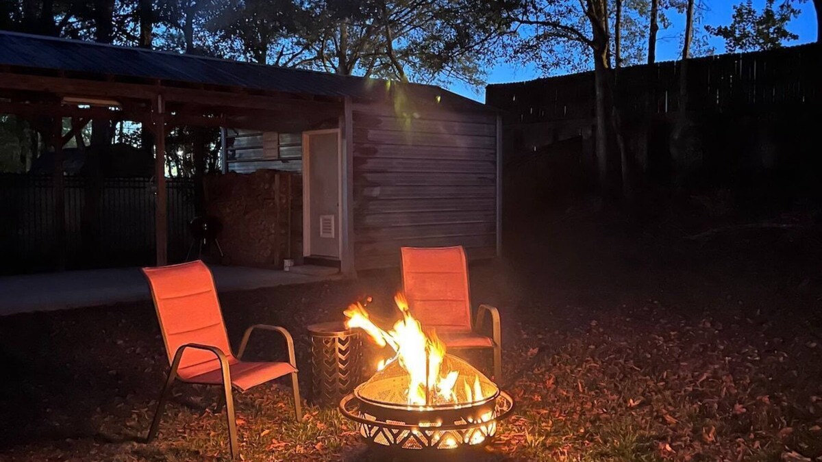 McComb House | Cozy Mid-century