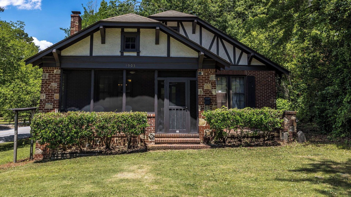 Columbus House | Cozy Midtown Bungalow near Ft. Benning