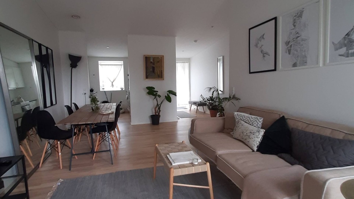 Ishøj Kommune House | Cozy & modern 59 sqm rowhouse, 20 min from city center by train.