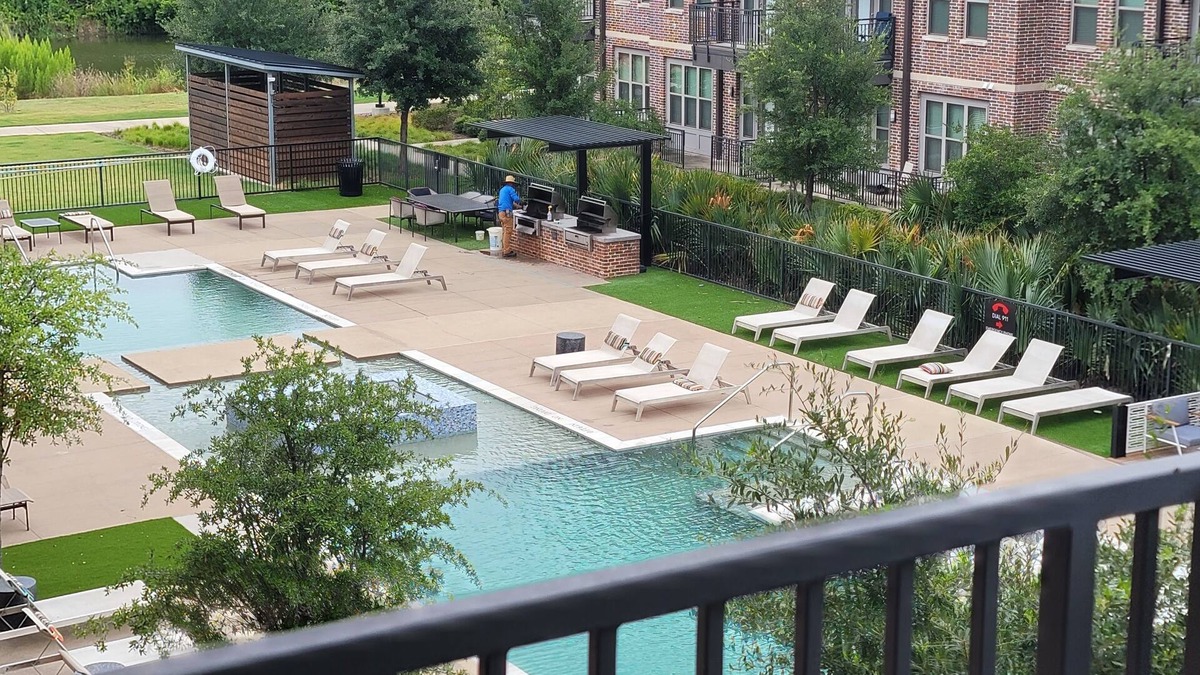 Farmers Branch Apartment | Cozy modern apt in the Dallas metropolitan area