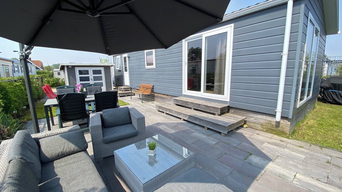 Renesse Ski Chalet | Cozy modern chalet close to the beach