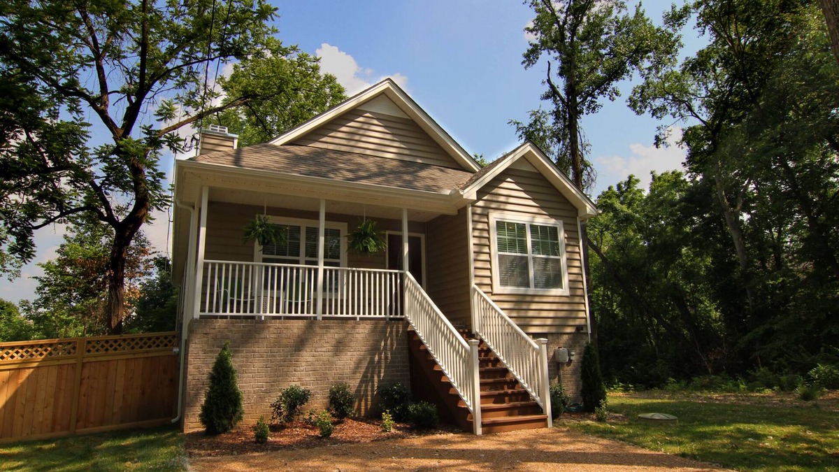 Nashville House | Cozy, Modern, Safe, Quiet Neighborhood, Minutes From Nashville's Top Attractions