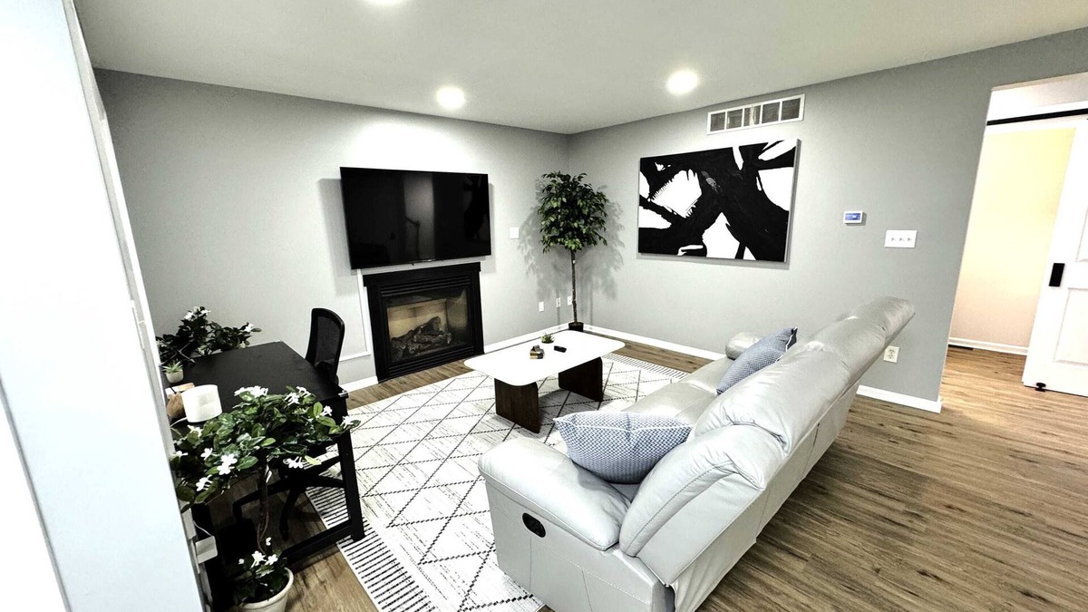 New Castle House | Cozy Modern Villa Sum