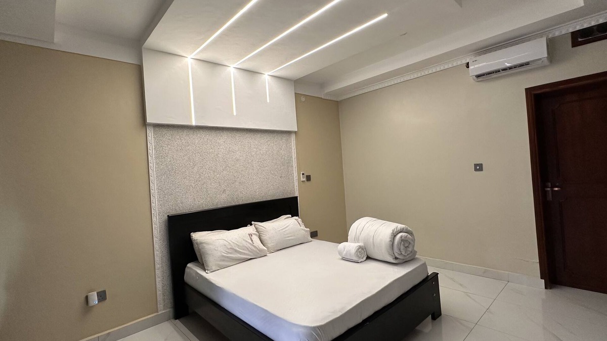 Jinja Bed & Breakfast | COZY & MORDEN SUIT