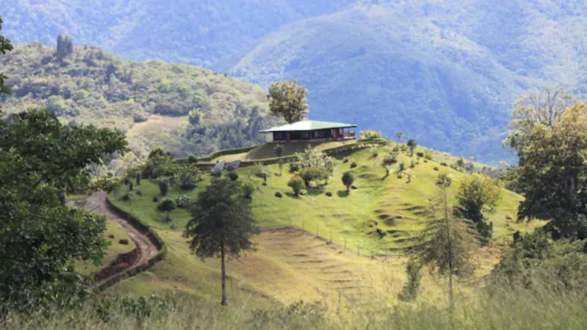 Pacuare Reserve Cabin | Cozy Mountain Retreat, with valley views and hiking trails