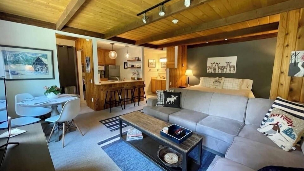 Elkhorn Condo | Cozy Mountain Hideaway