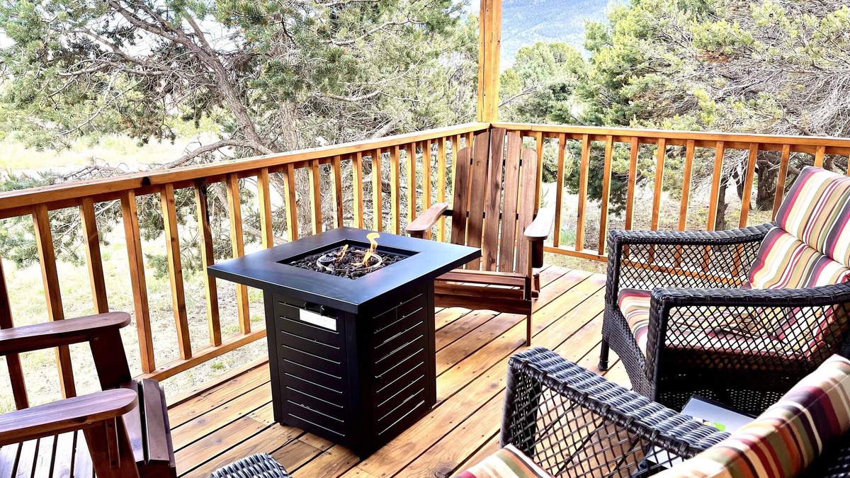 Alpine Village Cabin | Cozy MTN View Cabin-Ski Wolf Creek 22 miles Fire Pit-WiFi-Dog Friendly!