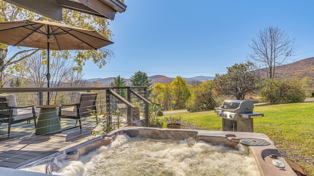 Windham Cabin | Cozy Mtn-View Chalet < 2 Mi to Windham Slopes