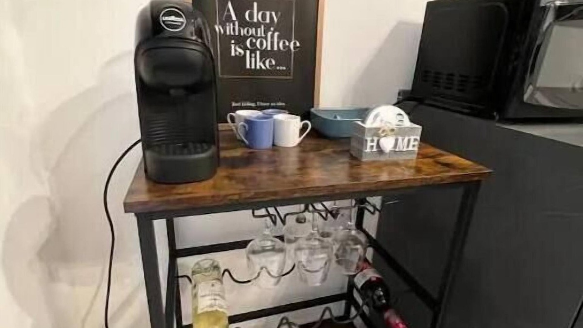 Sliema Apartment | Cozy Nest: A Tiny City Charm Maisonette