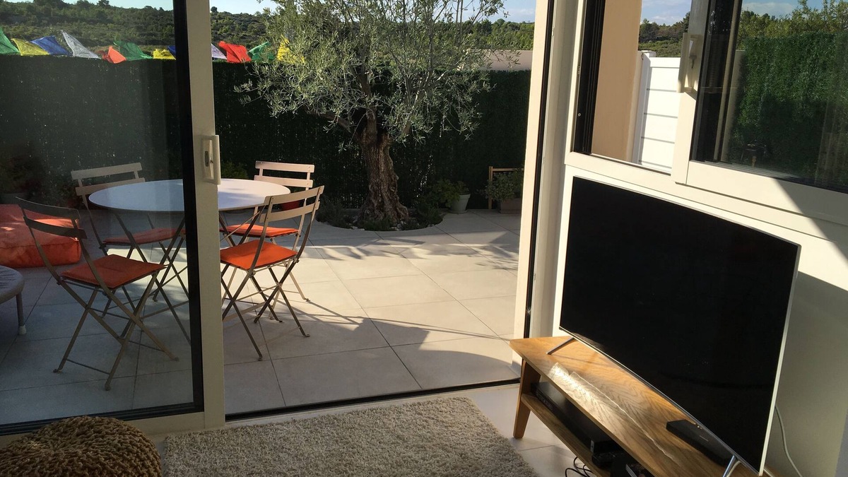 Leucate House | cozy nest sea sun rest zen atmosphere