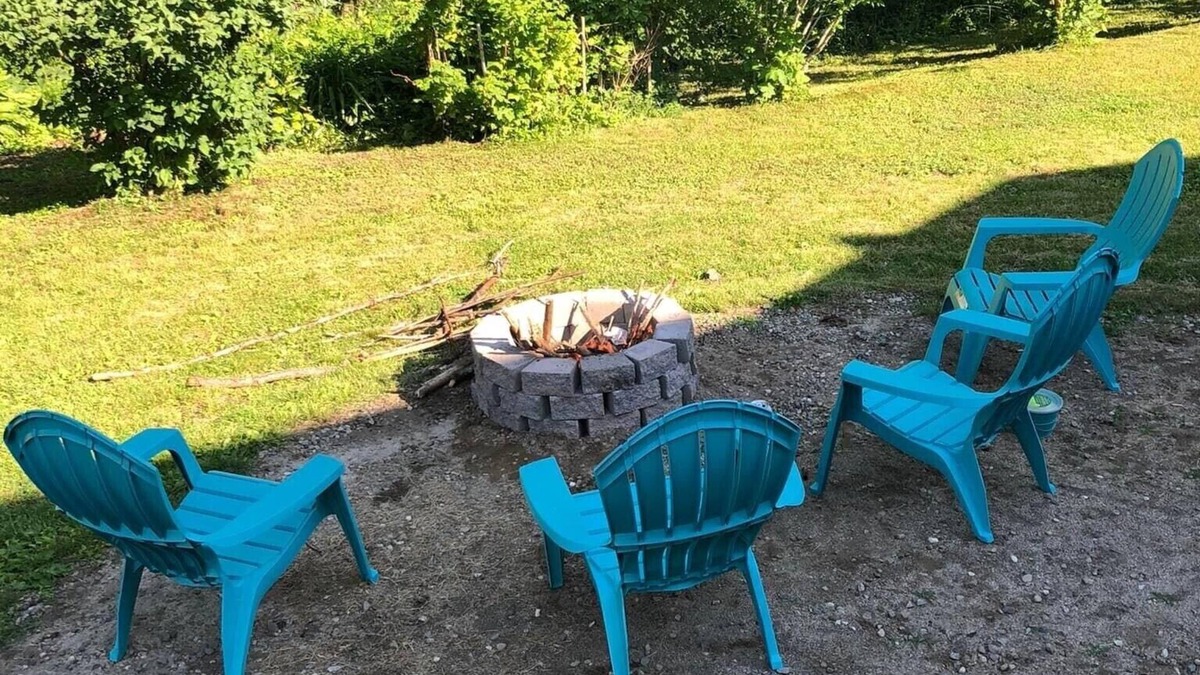 Southern Coast Apartment | Cozy new efficiency close to beach and shopping