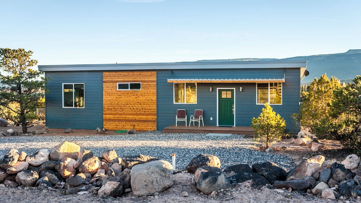 Torrey House | Cozy, New Home with Breathtaking Views/Over 375- 5 star reviews on multi sites