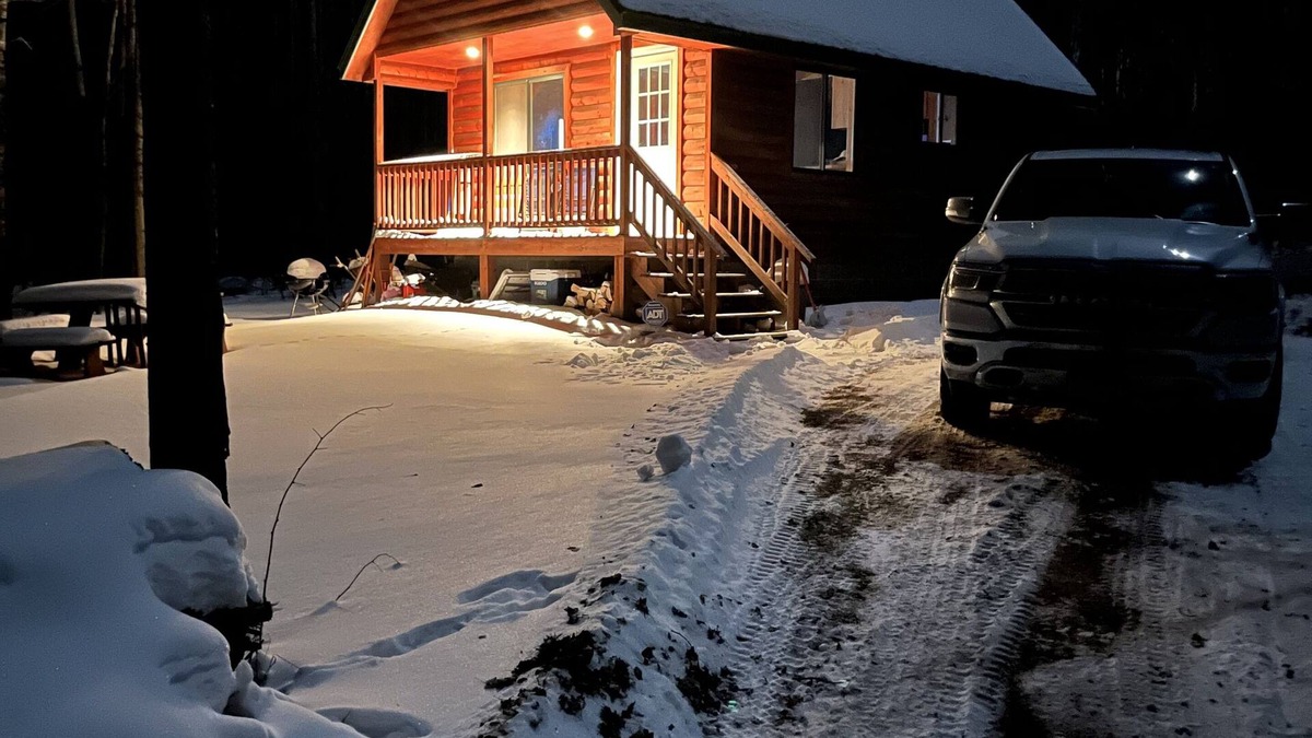 Barnum Cabin | Cozy Northern MN Cabin with Porch!