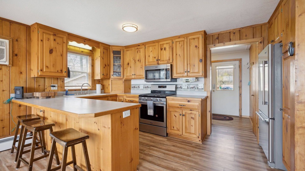 Annandale Cabin | Cozy Oasis on Bass Lake!