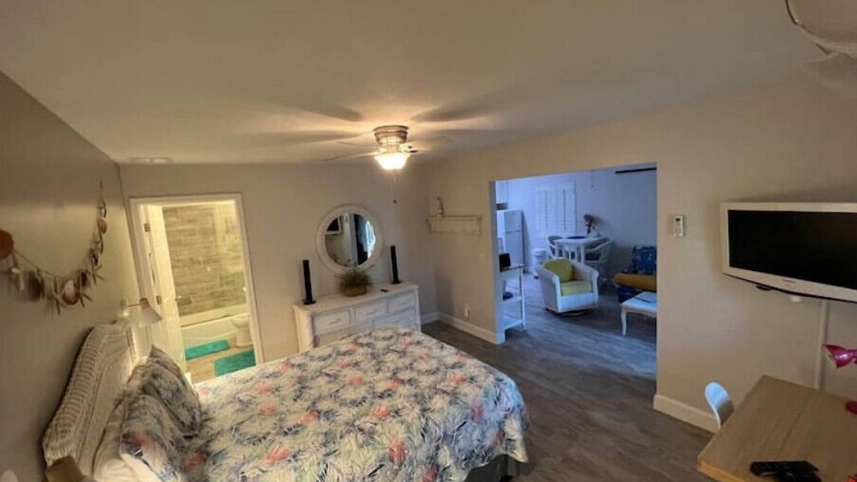 Melbourne Beach Apartment | Cozy One Bedroom Beachfront Apartment in Melbourne Beach Florida!