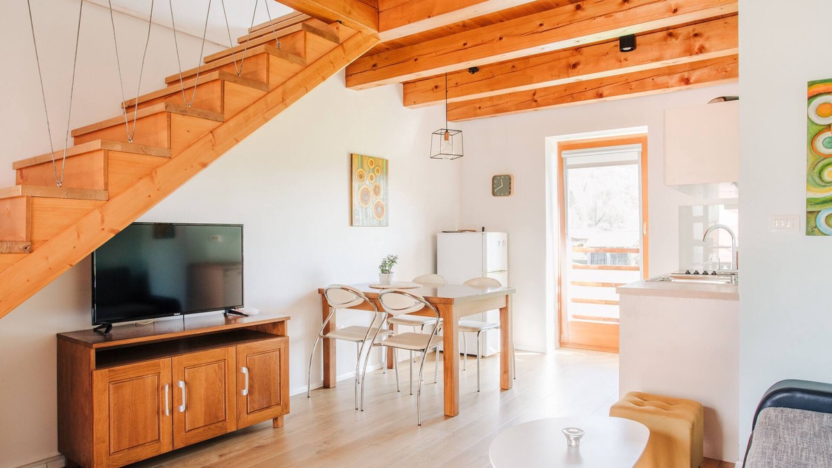Volarje Apartment | Cozy one bedroom apartment Blazar