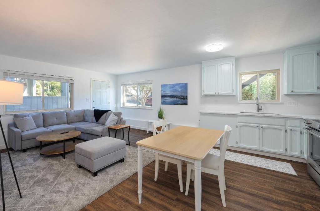El Granada Apartment | Cozy One-Bedroom Coastal Retreat - Walk to Beach