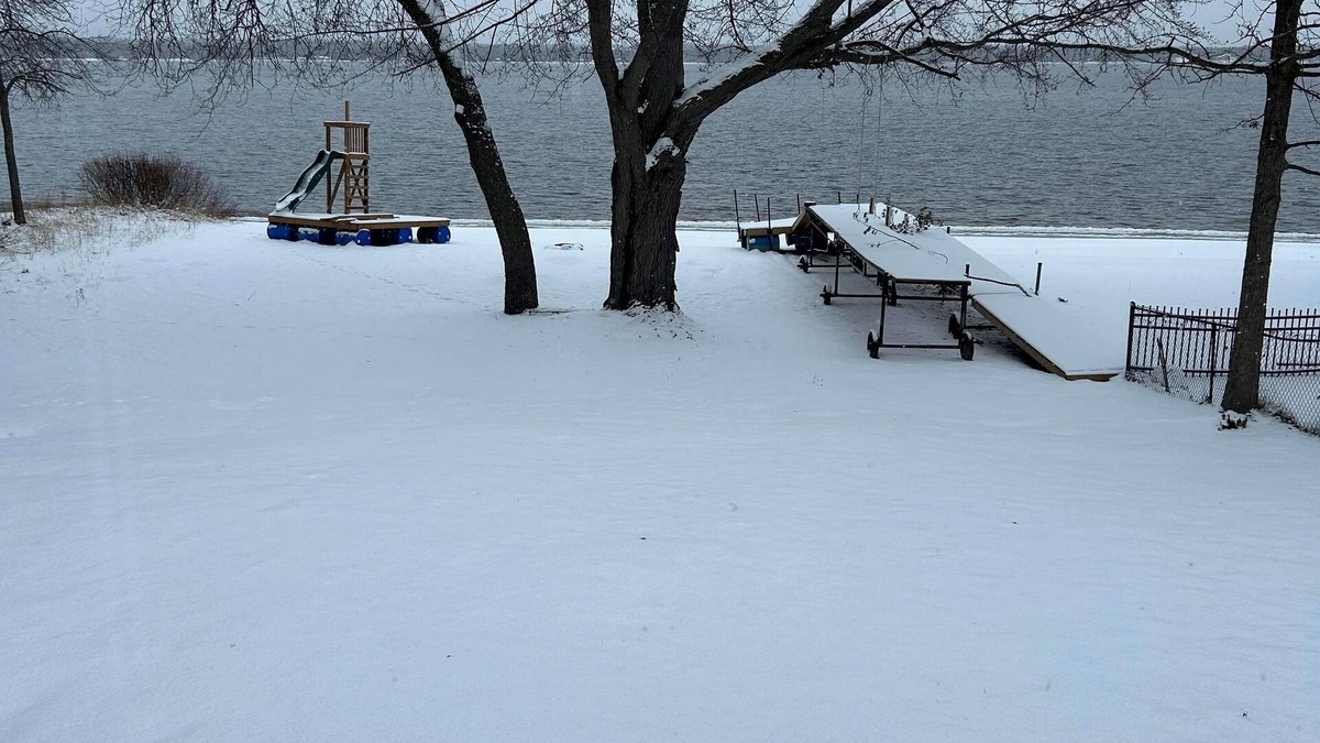 Laurentian Valley House | Cozy Ottawa River Retreat: Festive Decor, Fireplace, & Scenic Views Await