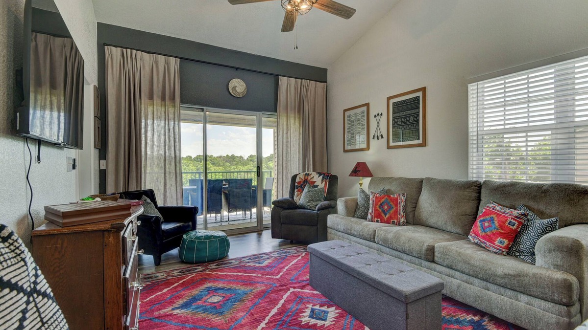 Branson Condo | Cozy & Peaceful 2-bedroom condo- Holiday Hills Resort Branson-family amenities!