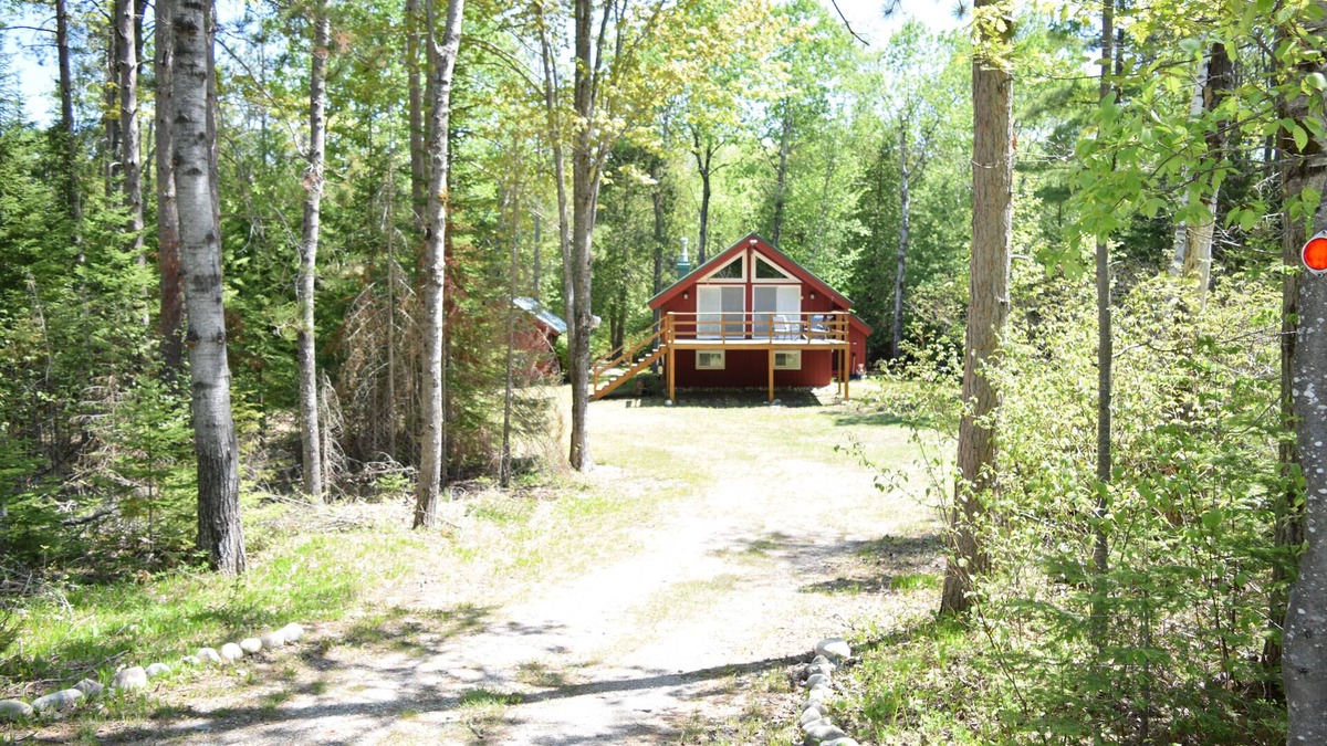 Presque Isle Ski Chalet | Cozy, peaceful chalet tucked in the woods! 2 miles from the beach on Lake Huron.