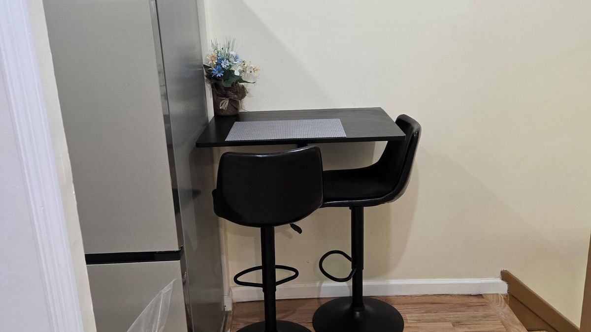 Flatbush Apartment | Cozy & Peaceful Homestead in Wonderful Brooklyn/Balcony