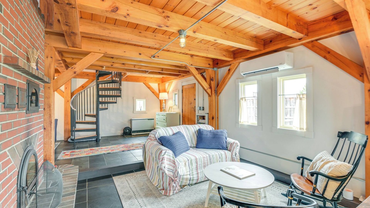 Penobscot Cottage | Cozy Pet-Friendly Cottage Near Fort Knox & Acadia