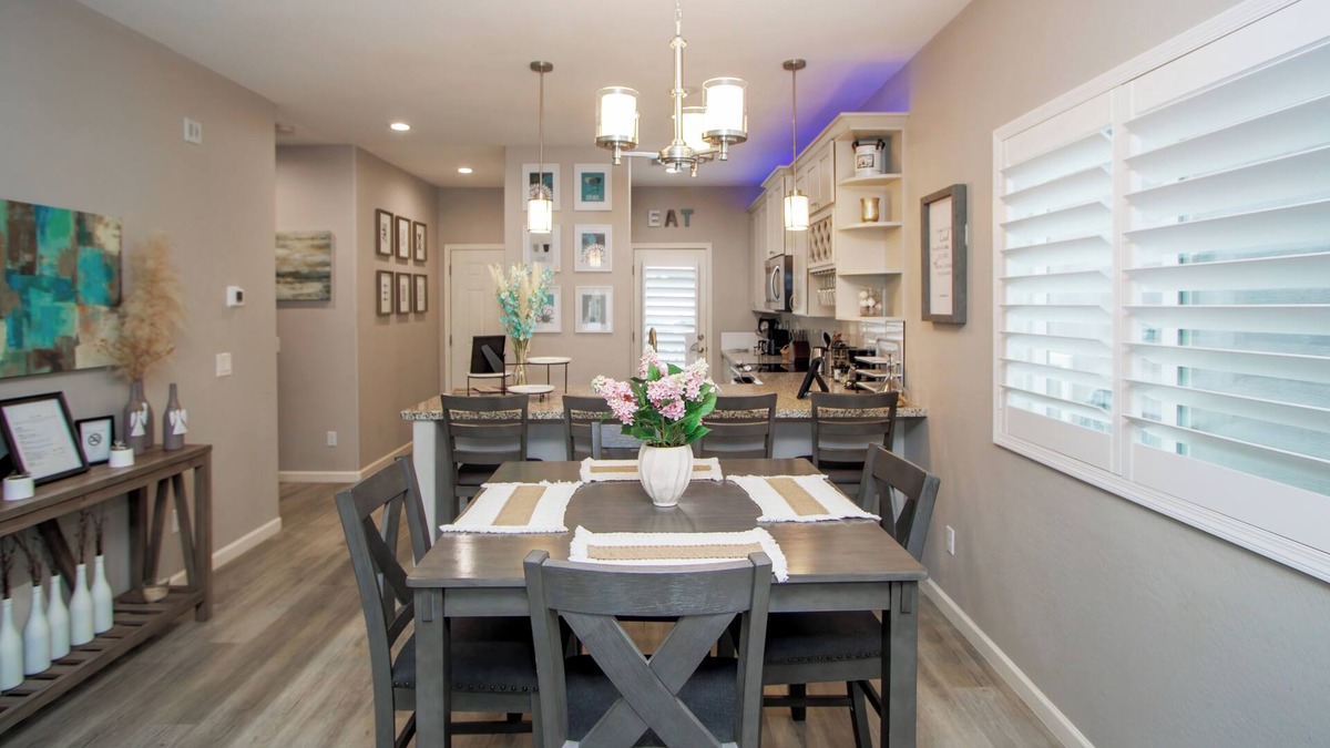 South Mountain House | Cozy Phoenix Home w/Office: Fast Wifi+Free Parking. Near Airport & Downtown.