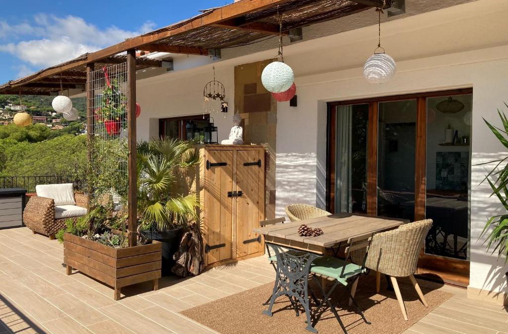 Cabrils Apartment | Cozy place, big roof terrace & spectacular views.