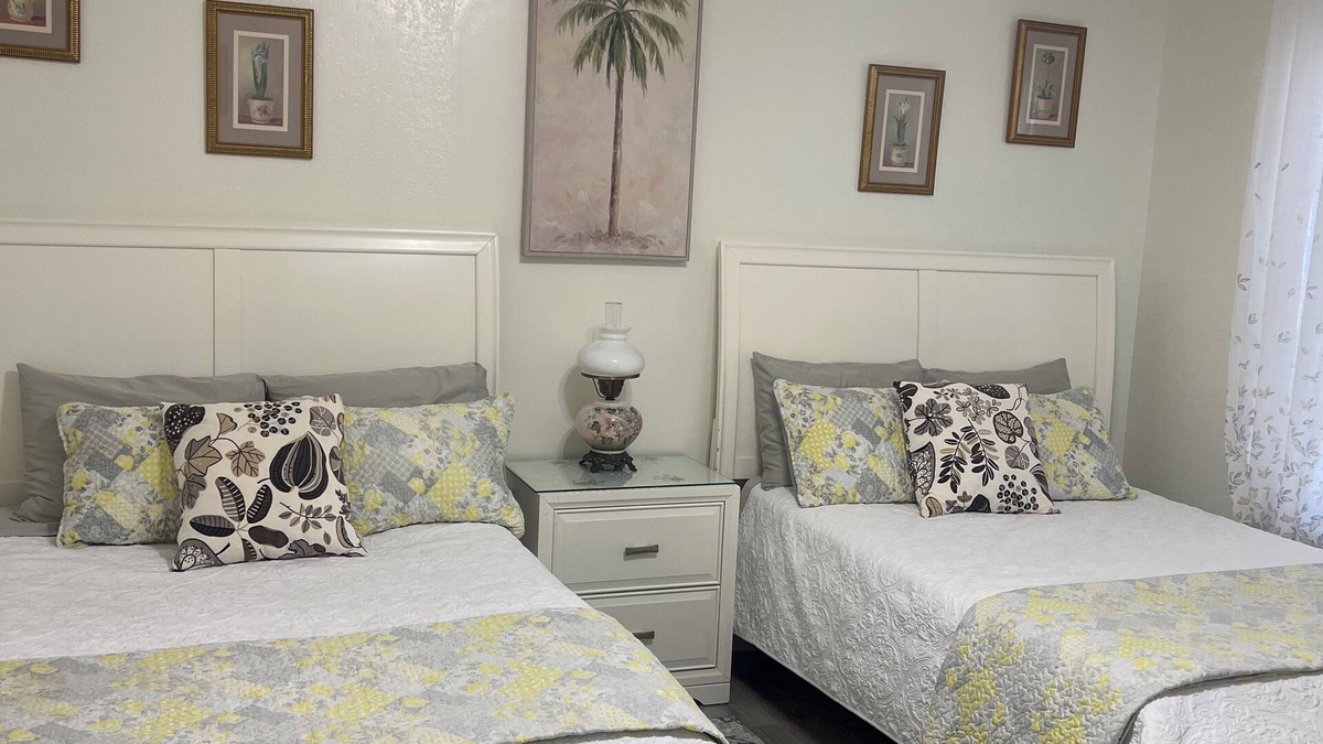 Crownhill Park Apartment | Cozy place close to North Star Mall, Airport and common places around the City