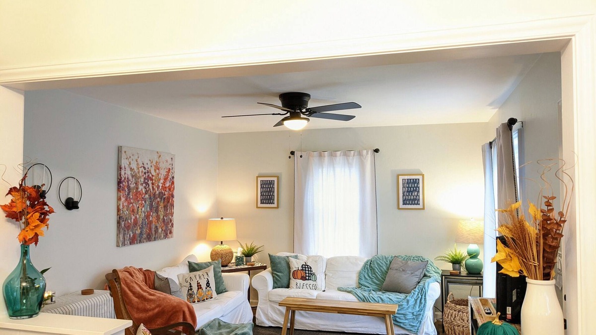 Toledo House | Cozy place for friends and family! A home away from home!