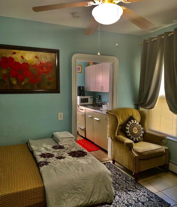 Pawtucket Apartment | Cozy Private 1BR, Well Appointed, Near Providence, MA, RI Line, Easy Access to I-95