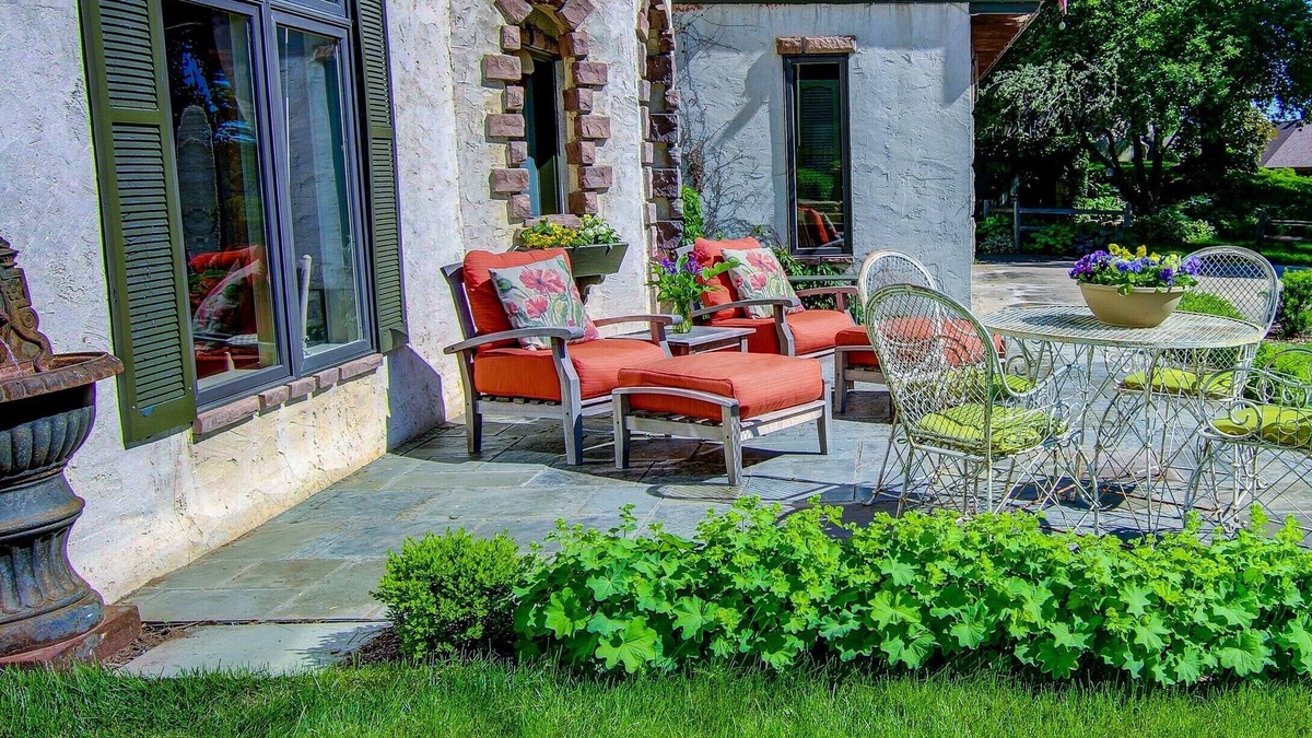 Stillwater Cottage | Cozy Private Cottage overlooking the St. Croix River Valley