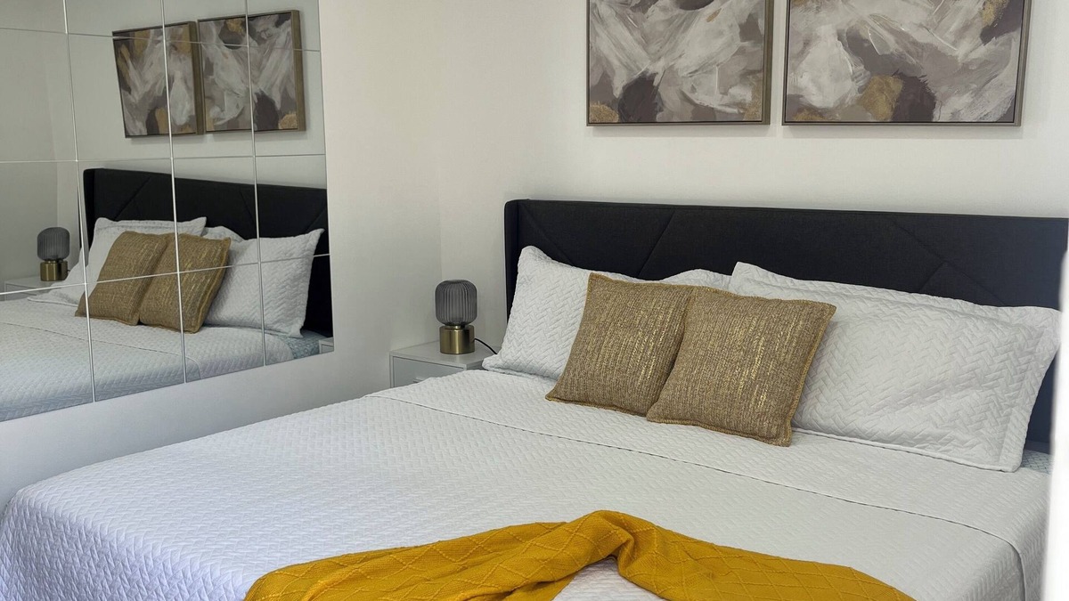 Westside Apartment | Cozy Private Entire Studio Suite Independent Guest Entrance