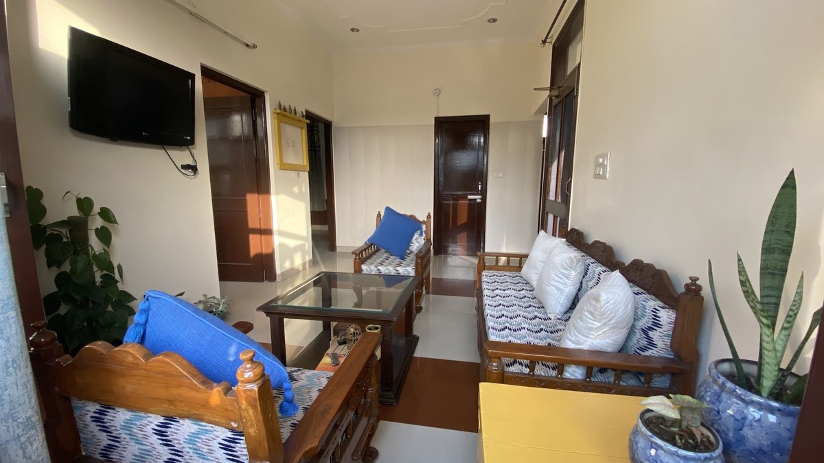 Panchkula Urban Estate House | Cozy & Private, Entire floor in Panchkula