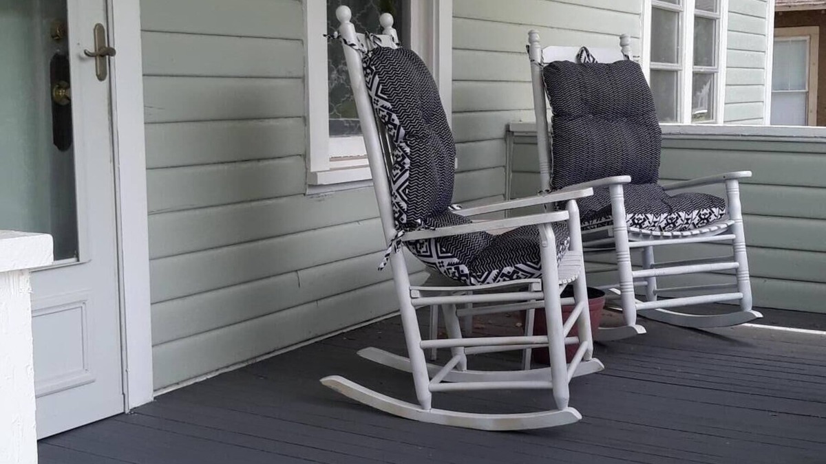 DeLand Cottage | Cozy Private Home @ Blue Moon Cottage in Historic Deland, Fl.