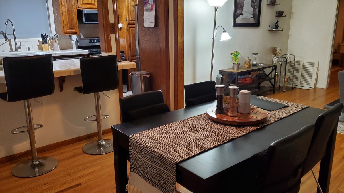 Harbor House | Cozy Private Home in Lakewood