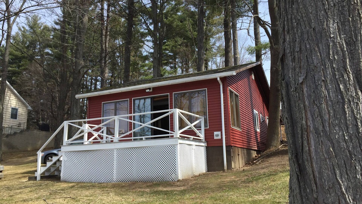 Queensbury Cabin | Cozy Private Lake Cabin Minutes to Lake George & Saratoga Springs - Pet Friendly