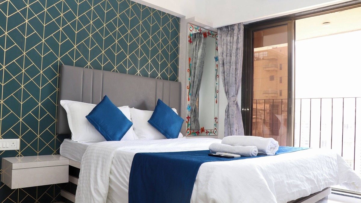 Marol Apartment | Cozy Private Room, 2BHK Stay in Powai, Room in an Apartment,