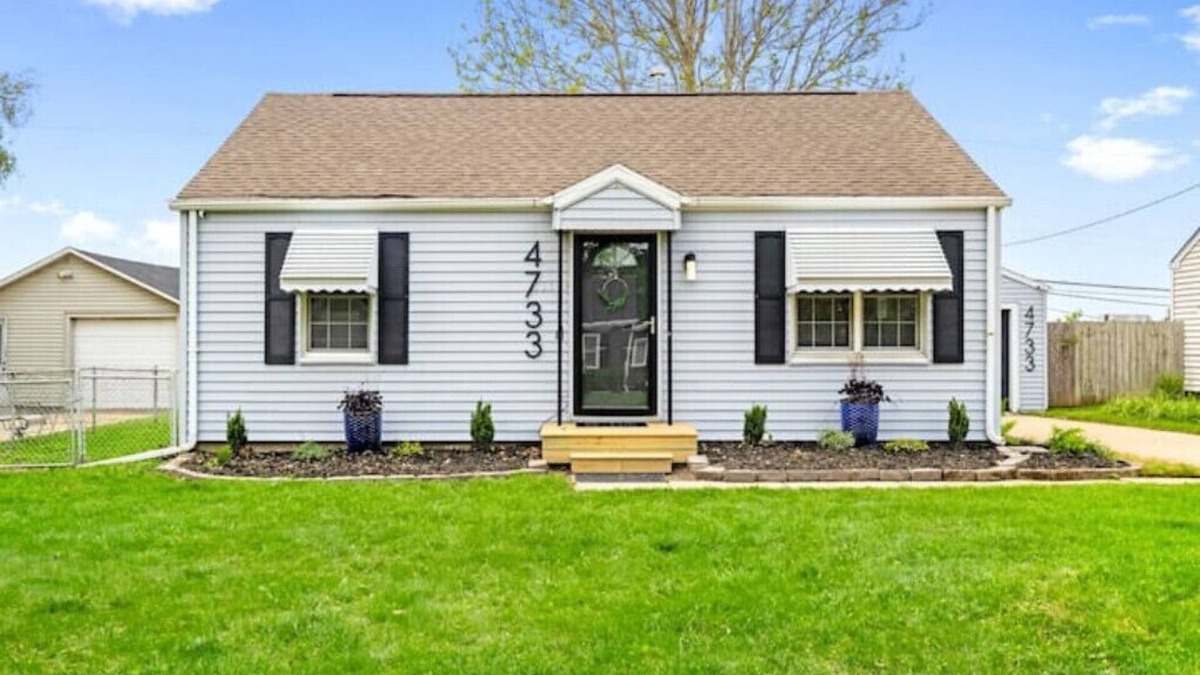 Peoria House | Cozy Quartersn