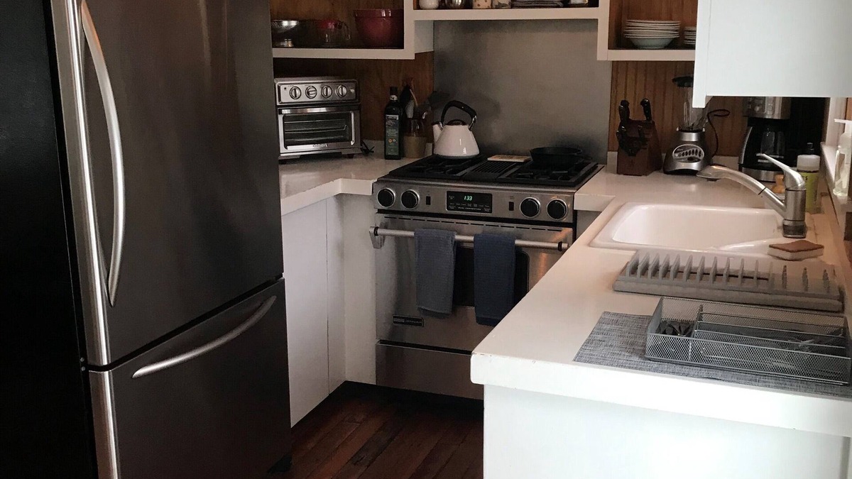 Hampton Bays Cottage | Cozy Quiet Cottage by the Sea