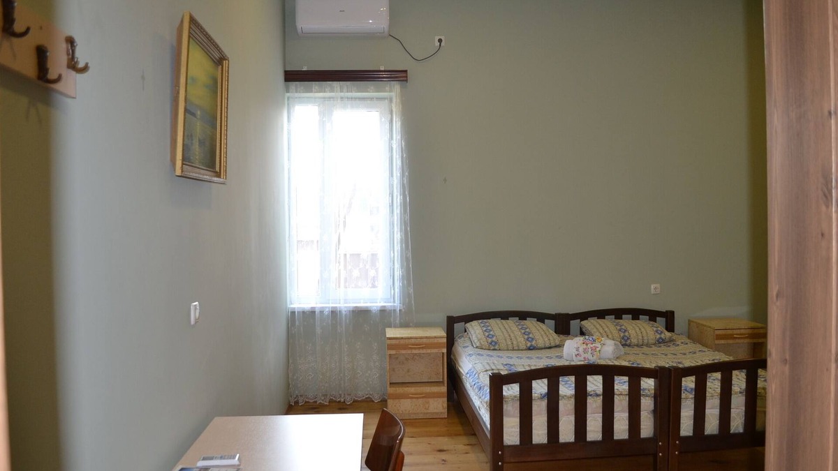 Kutaisi House | Cozy quiet house in historical Kutaisi 400m to the centre