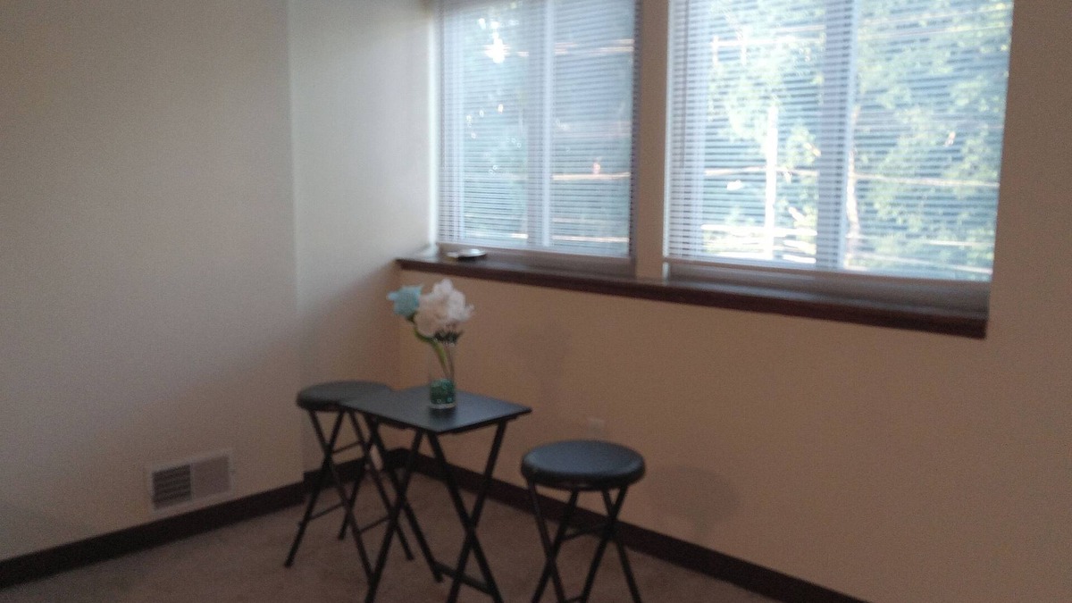 Coraopolis House | Cozy quiet place for short term or long term close to shopping areas.