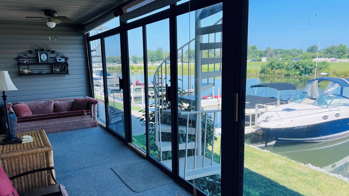Oak Harbor Condo | Cozy ranch condo on the shores of Lake Erie!