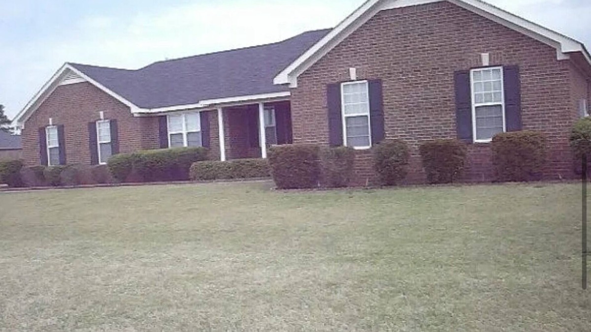 Gracewood House | Cozy ranch style house with wifi.