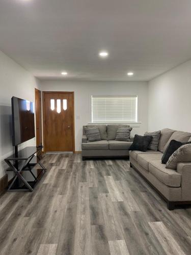 Syracuse Apartment | Cozy & Renovated 2 Bed Apartment