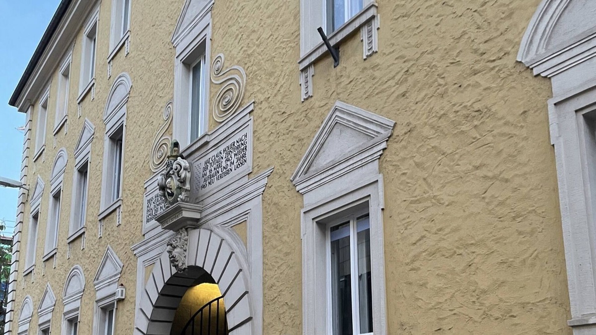Wurzburg City Centre Apartment | Cozy Residence Apartment in Historical Building